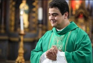 Imagem Padre Robson