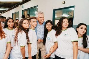 Imagem Caiado e Estudantes