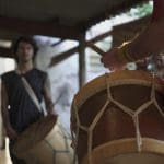 Imagem pessoas Tocando tambor