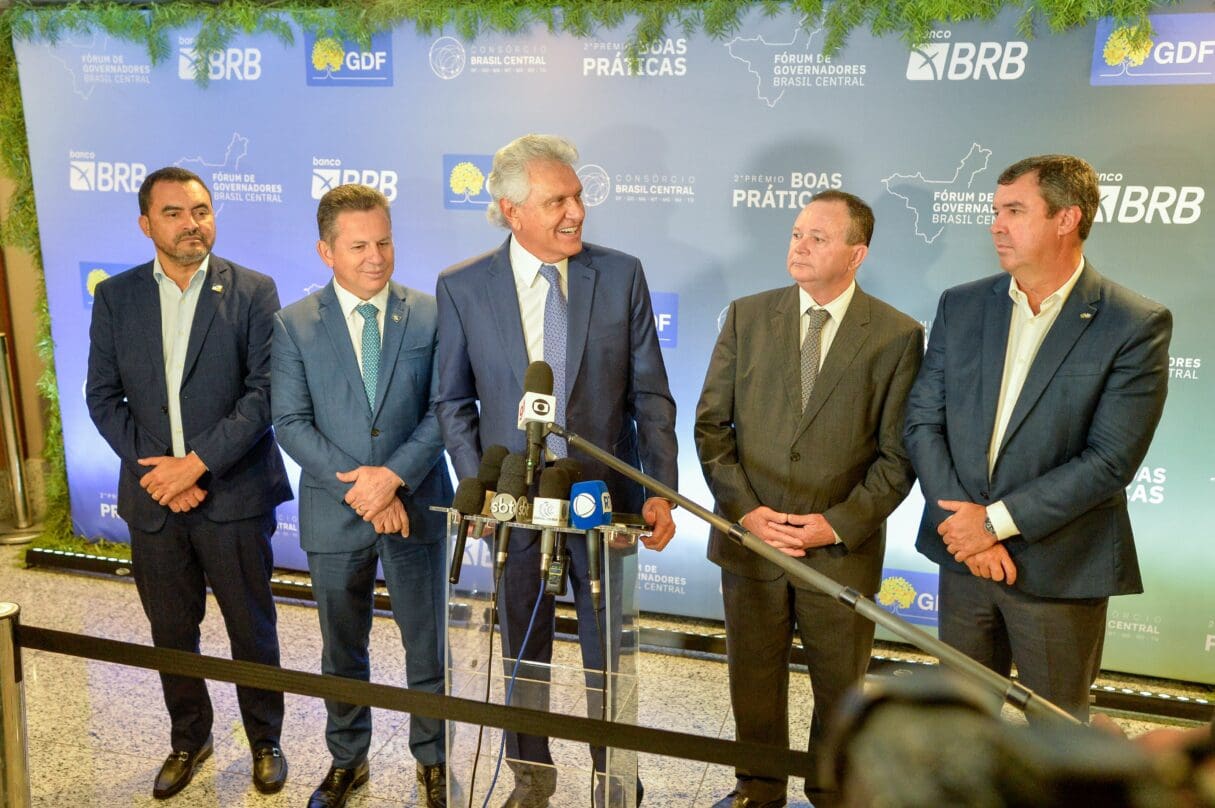 Imagem governadores membros do O Consórcio Interestadual de Desenvolvimento do Brasil Central (BrC)