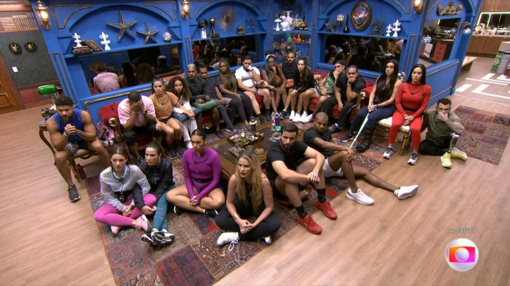 Imagem participantes na sala do BBB 24