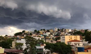 Imagem de nuvem sobre cidades
