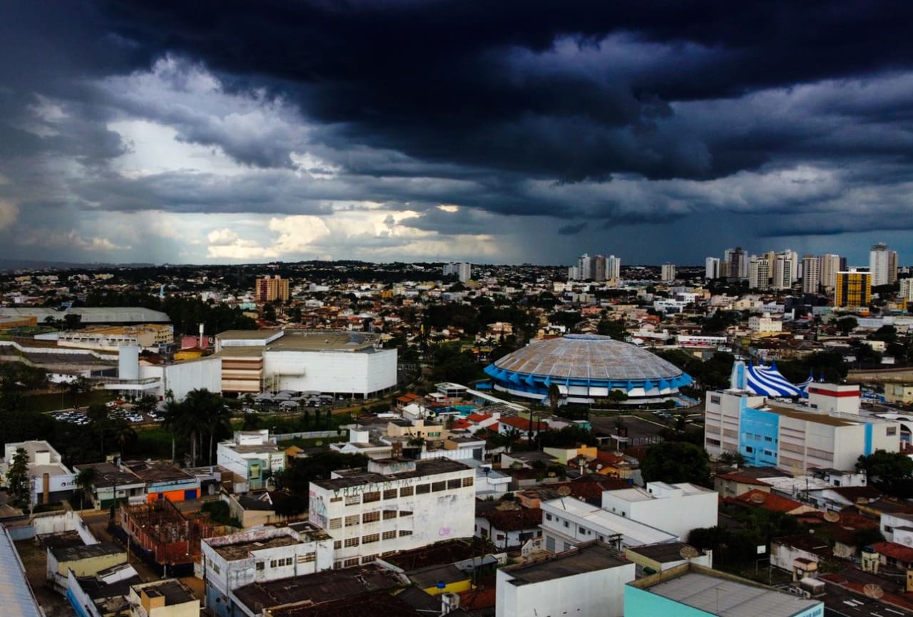 Imagem da cidade de Anápolis com Céu encoberto