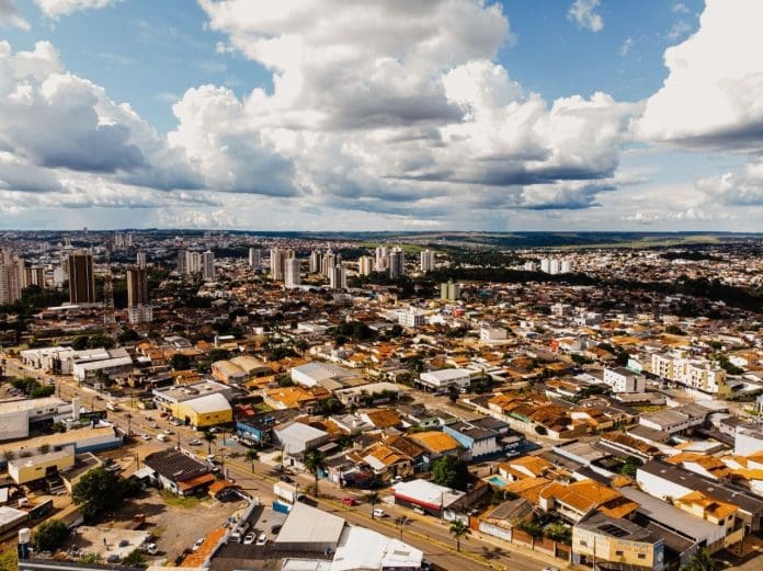 Imagem aérea da cidade de Anápolis, Goiás