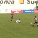 Imagem dois jogadores do Anápolis e um do Porto velho