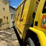 Imagem caminhão de cerveja da marca Skol