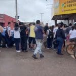 Imagem porta Colégio Leiny Lopes