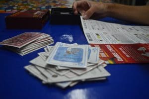 Imagem cartas do jogo na mesa