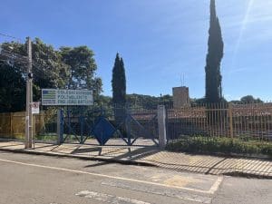 Imagem entrada do Colégio Polivalente Frei João Batista