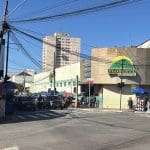 Imagem centro mostrando fachada do Floresta Supermercado