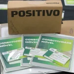 Imagem de chips na mesa