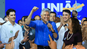 Imagem Caiado em evento do União Brasil