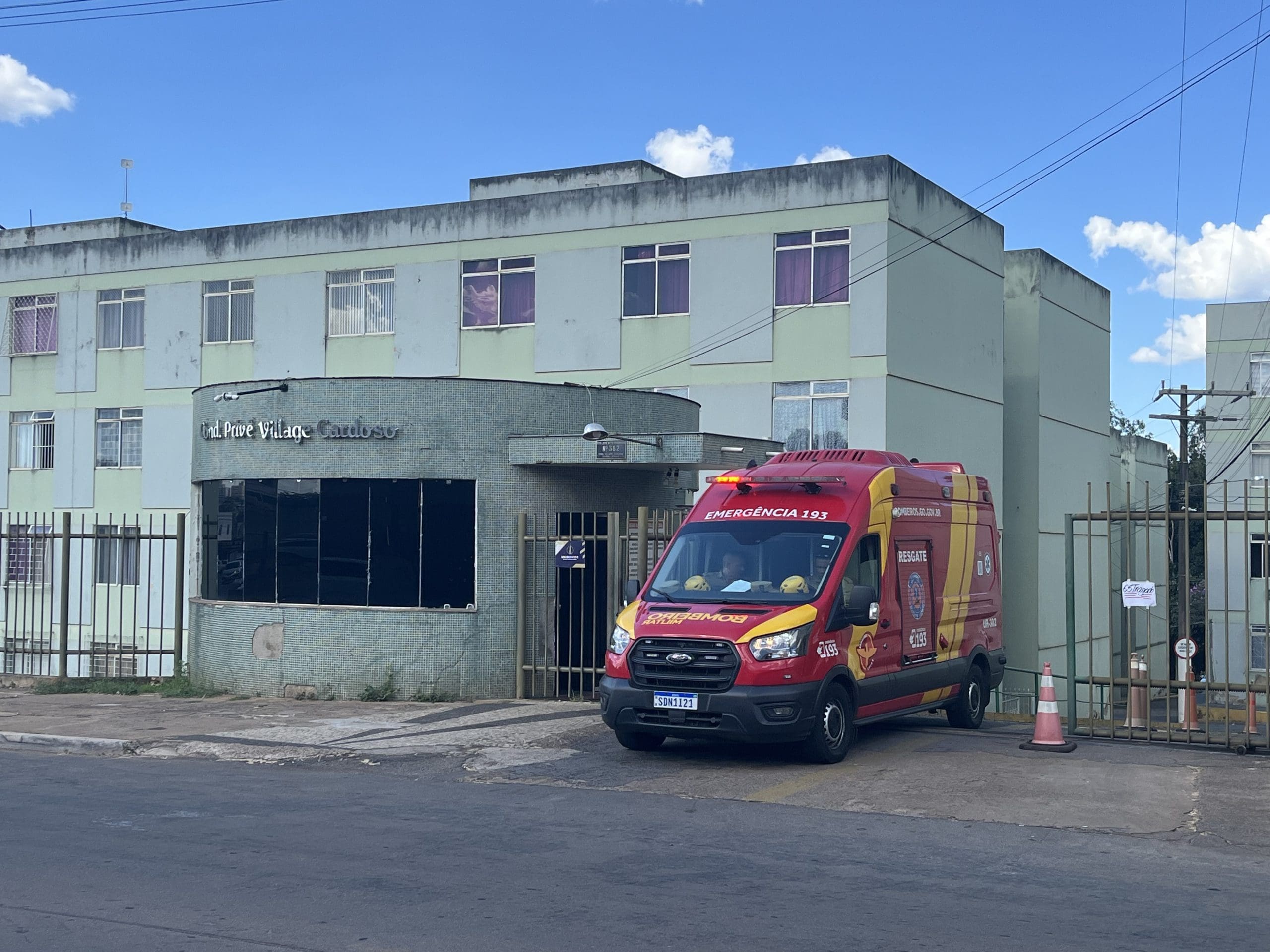 Imagem Bombeiros no Village Cardoso