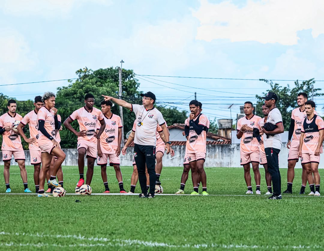 Imagem jogadores no Treino do Anápolis FC