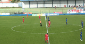 Imagem jogadores de Iporá e Anapolina Estádio Ferreirão