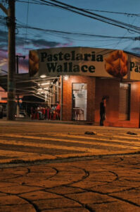 Imagem fachada da Pastelaria do Wallace