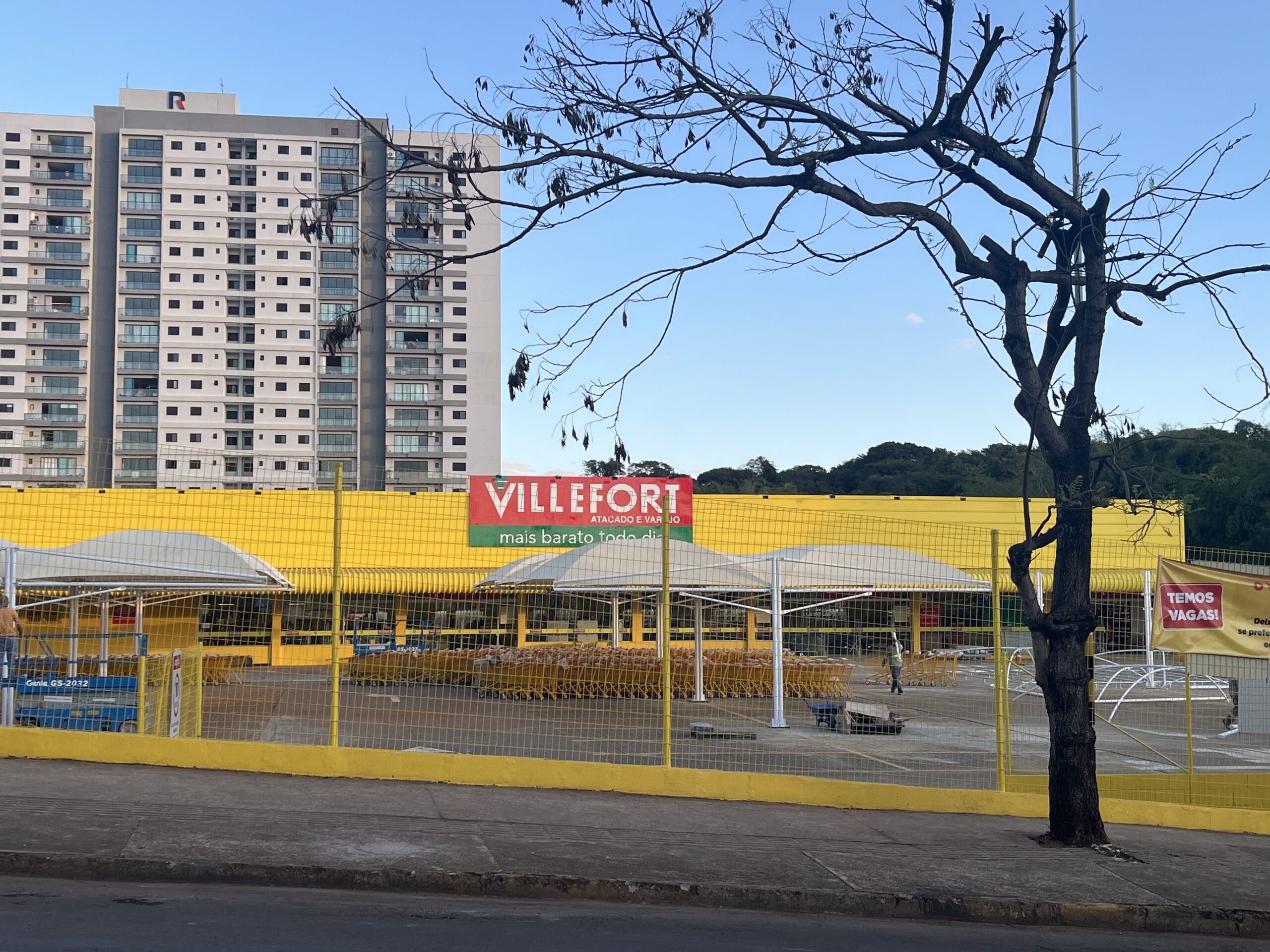 Imagem externa loja Villefort em Anápolis