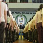 Imagem alunos em forma no colégio militar