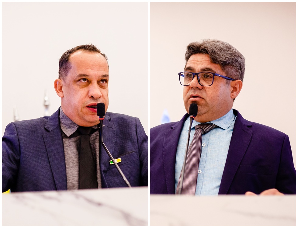 Imagem Luzimar Silva e Elias do Nana, ambos estão de terno e falam no microfone da Câmara Municipal
