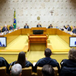 Imagem Supremo Tribunal Federal, juízes sentados durante sessão da corte