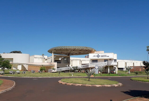 Imagem fachada UEG em Itumbiara,