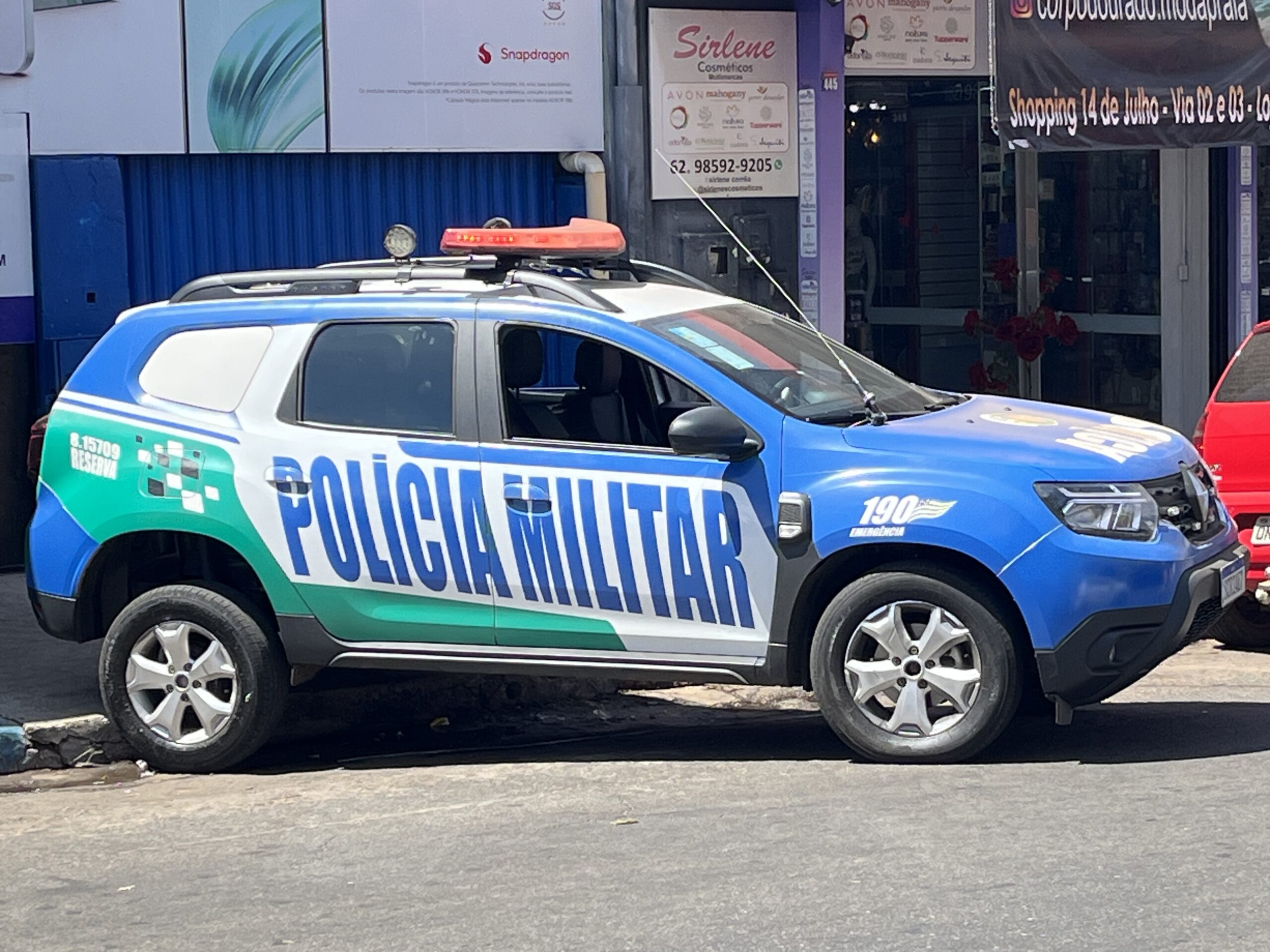 Imagem Viatura da Polícia Militar no centro Anápolis, Goiás
