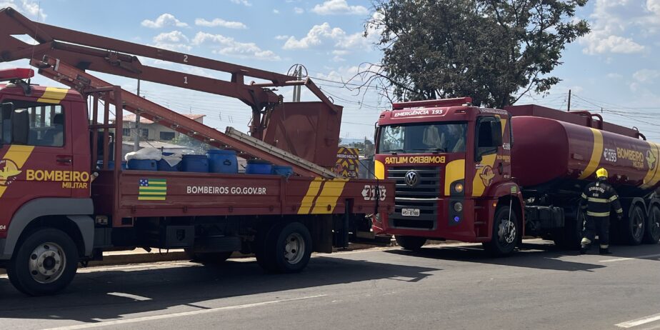 Imagem Caminhões do corpo de Bombeiros Militar de Goiás
