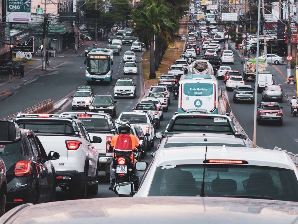 Imagem Congestionamento de carros