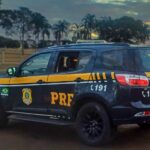 Imagem Policia Rodoviária Federal as margens da rodovia