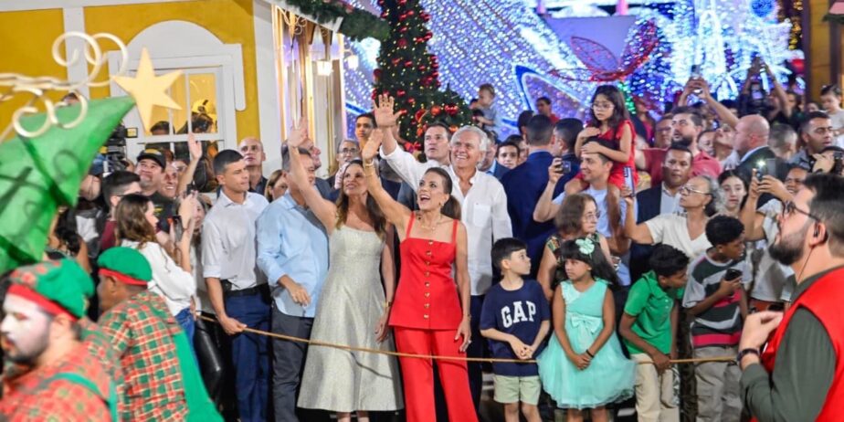 Imagem pessoas sorrindo