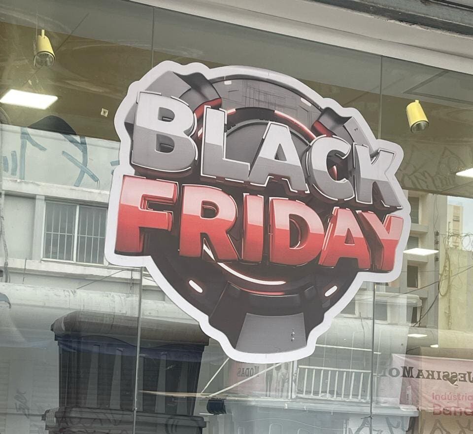 Imagem adesivo vidro escrito Black Friday
