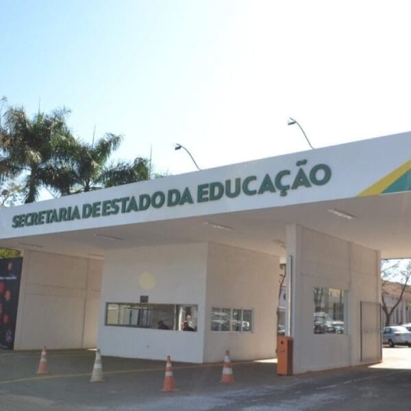 Imagem entrada Secretaria de Estado da Educação