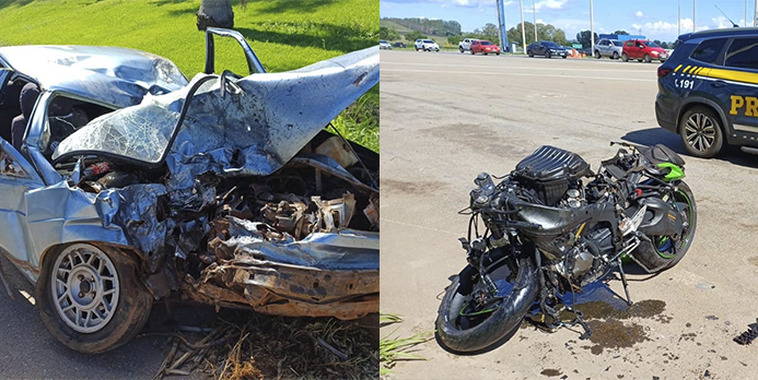 Imagem carro e moto destruídos após acidente
