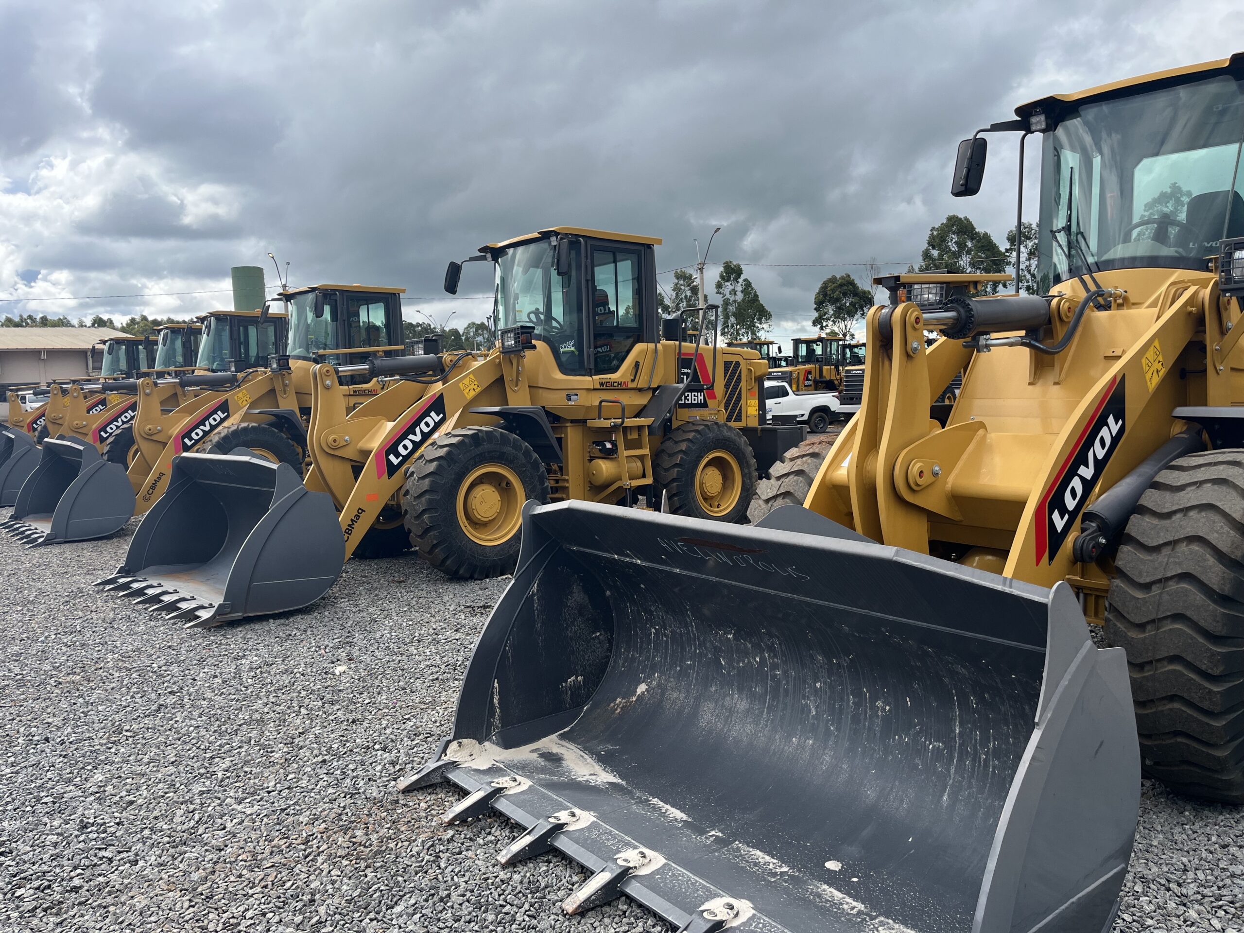 Imagem Maquinas Par Carregadeira