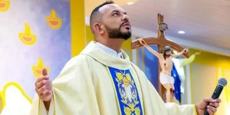Padre Marcos Rogério, sucesso nas redes sociais, celebra missa em Anápolis nesta terça-feira (13)