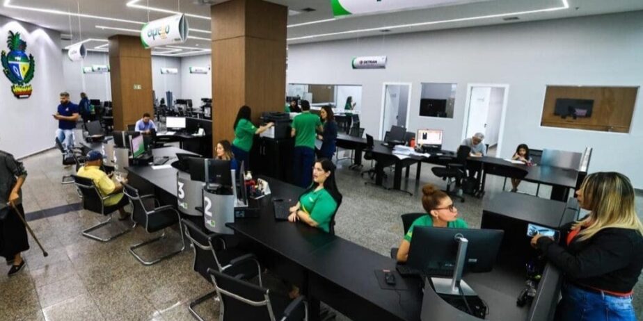 Veja o que abre e fecha no feriado prolongado de Carnaval