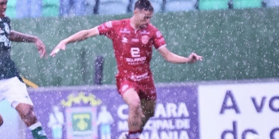 Anapolina é eliminada nos pênaltis pelo Goiás na semifinal do Goianão