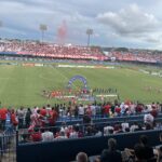 Imagem jogadores no meio do campo