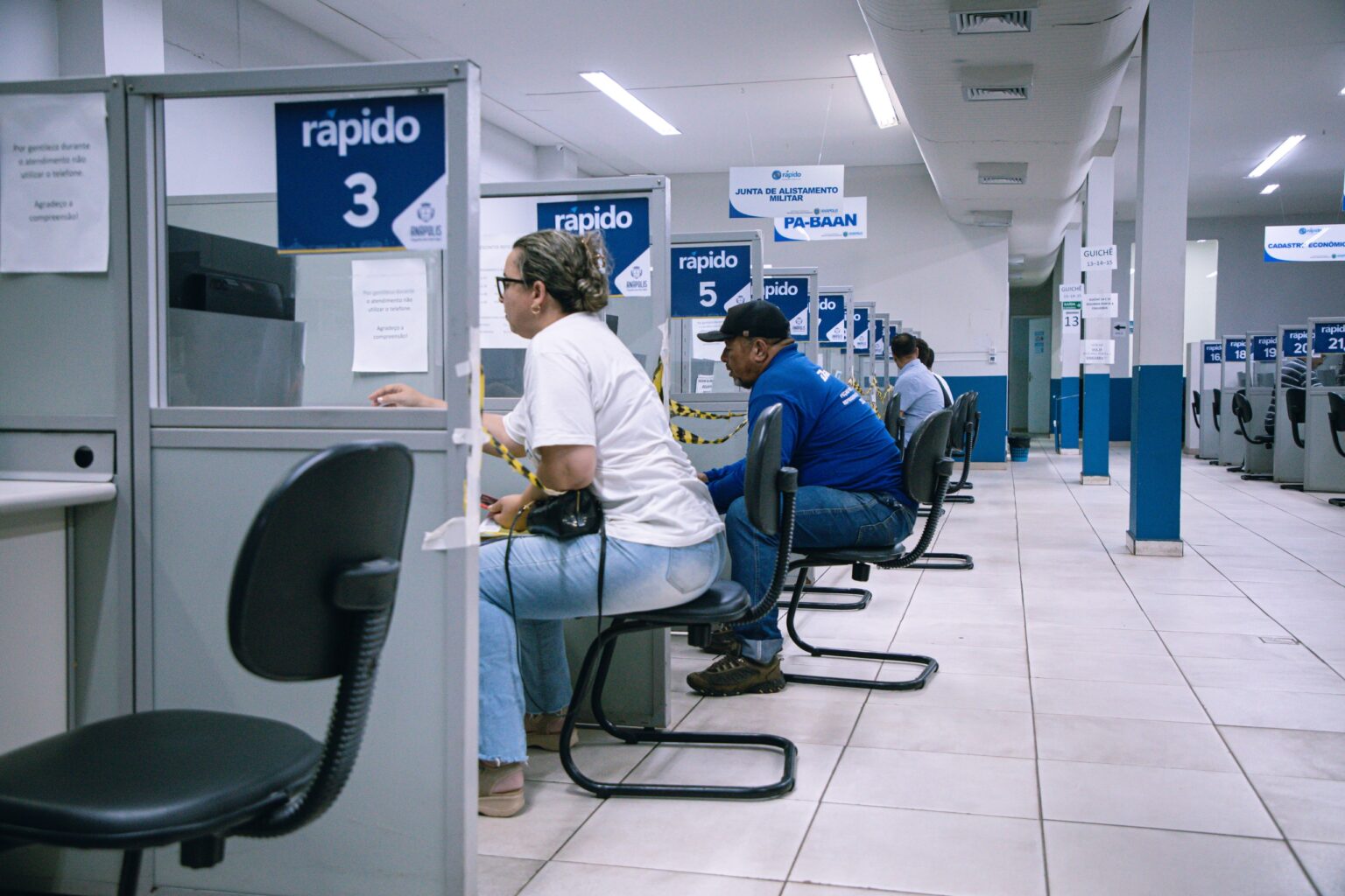 Imagem atendimento repartição pública