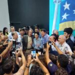 Imagem várias pessoas