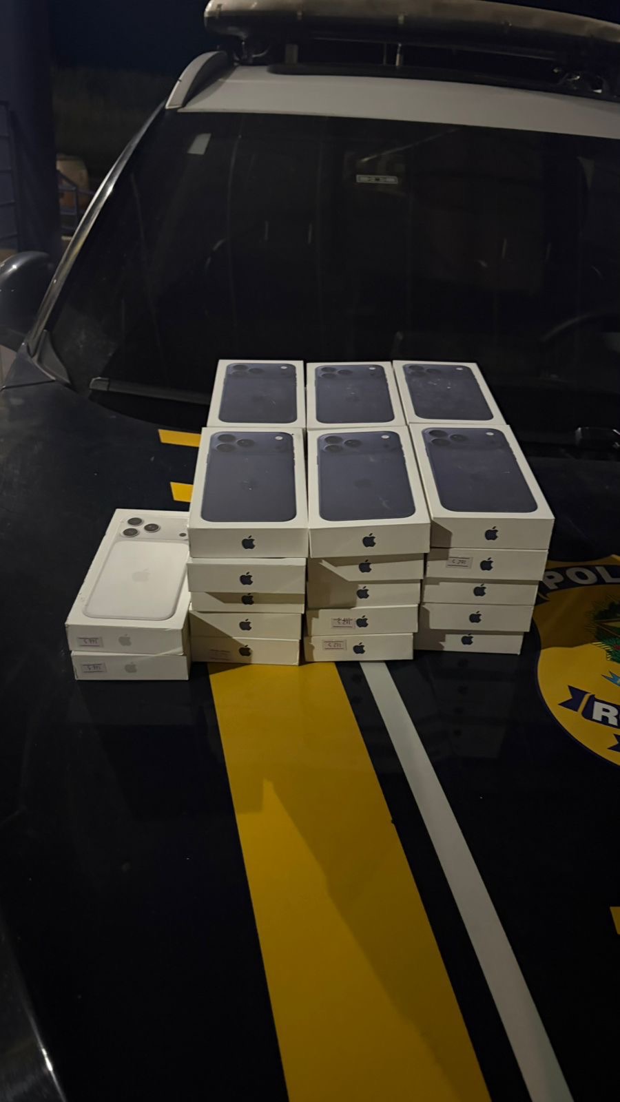 Imagem celulares apreendidos