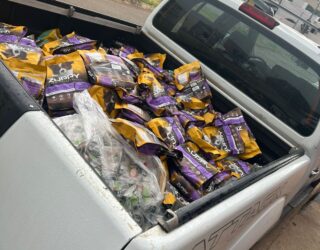 Imagem produtos em cima de caçamba de camionete