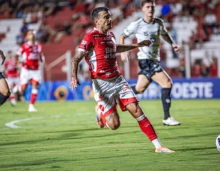 Bruno Xavier - Atacante - Vila Nova (Foto - Roberto Corrêa)