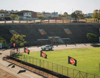 1 de 1 Berto, atacante do Operário-PR, relatou caso de racismo no OBA — Foto: Guilherme Alves/O Popular