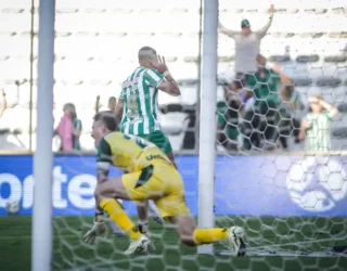 Alan Kardec fez um do gols na vitória do Juventude (Foto - Fernando Alves)