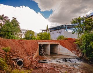 Imagem Ponte em reconstrução