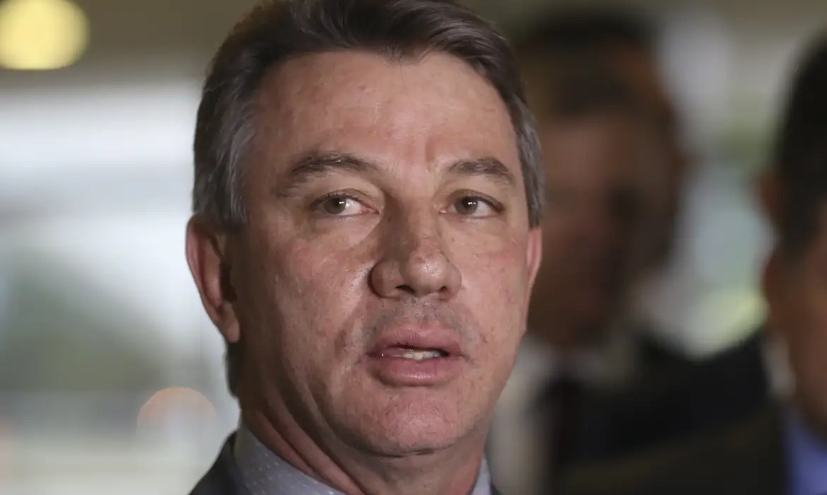 Imagem homem olhando para o lado Ex-governador de Roraima, Antonio Denarium é goiano. (Foto: Antônio Cruz/EBC)