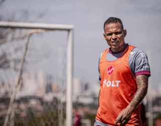 Janderson - Atacante - Vila Nova (Foto - Roberto Corrêa)