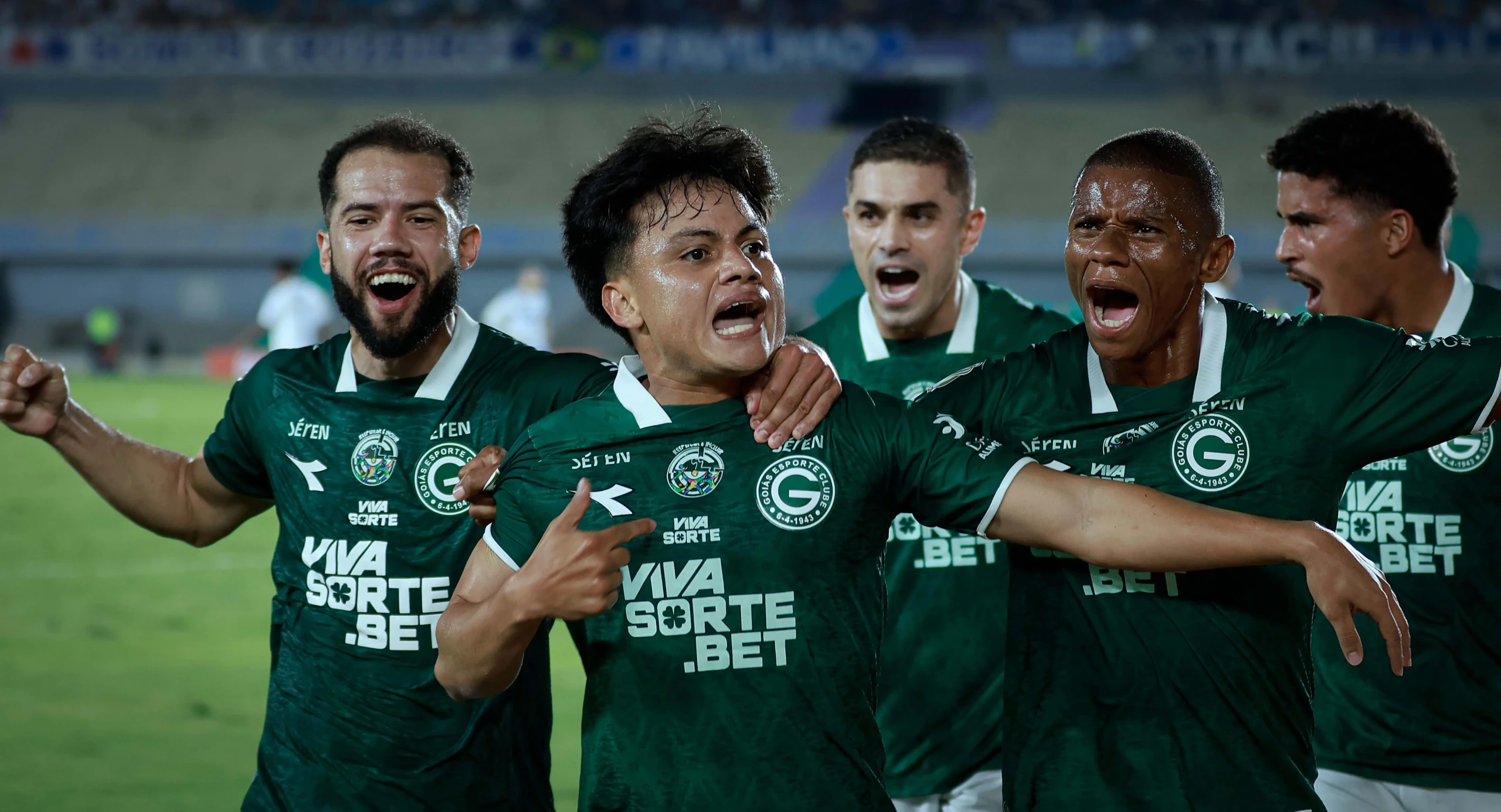 Esli Garcia fez o gol do empate do Goiás diante do Cruzeiro (Foto - Rosiron Rodrigues)