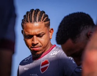 Pedro Romano - Vila Nova (Foto - Roberto Corrêa)